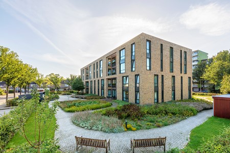 B&BW_De Vlechting_gebouw schuin voor en zijkant