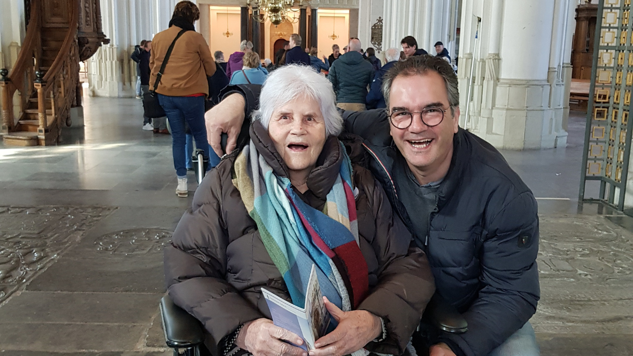 B&BW_Aaron_cliënt en zoon_Met Moeder In Stevenskerk Ervaringsverhaal Mantelzorg